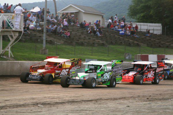 Dirt races